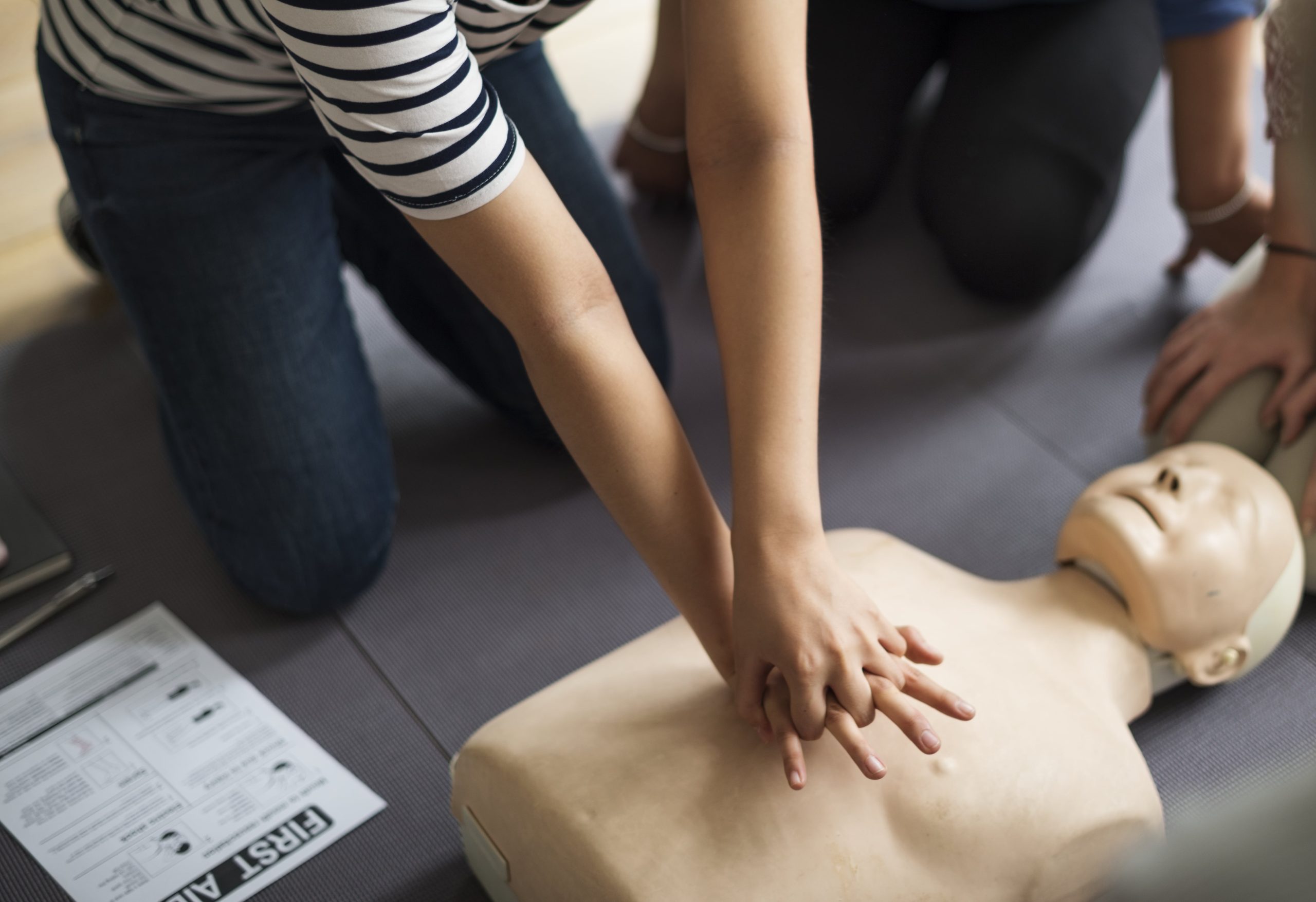 cpr-training-min cpr-training-min